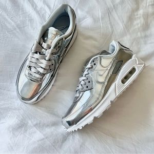 {nike} women’s silver chrome air max 90 SP running shoes